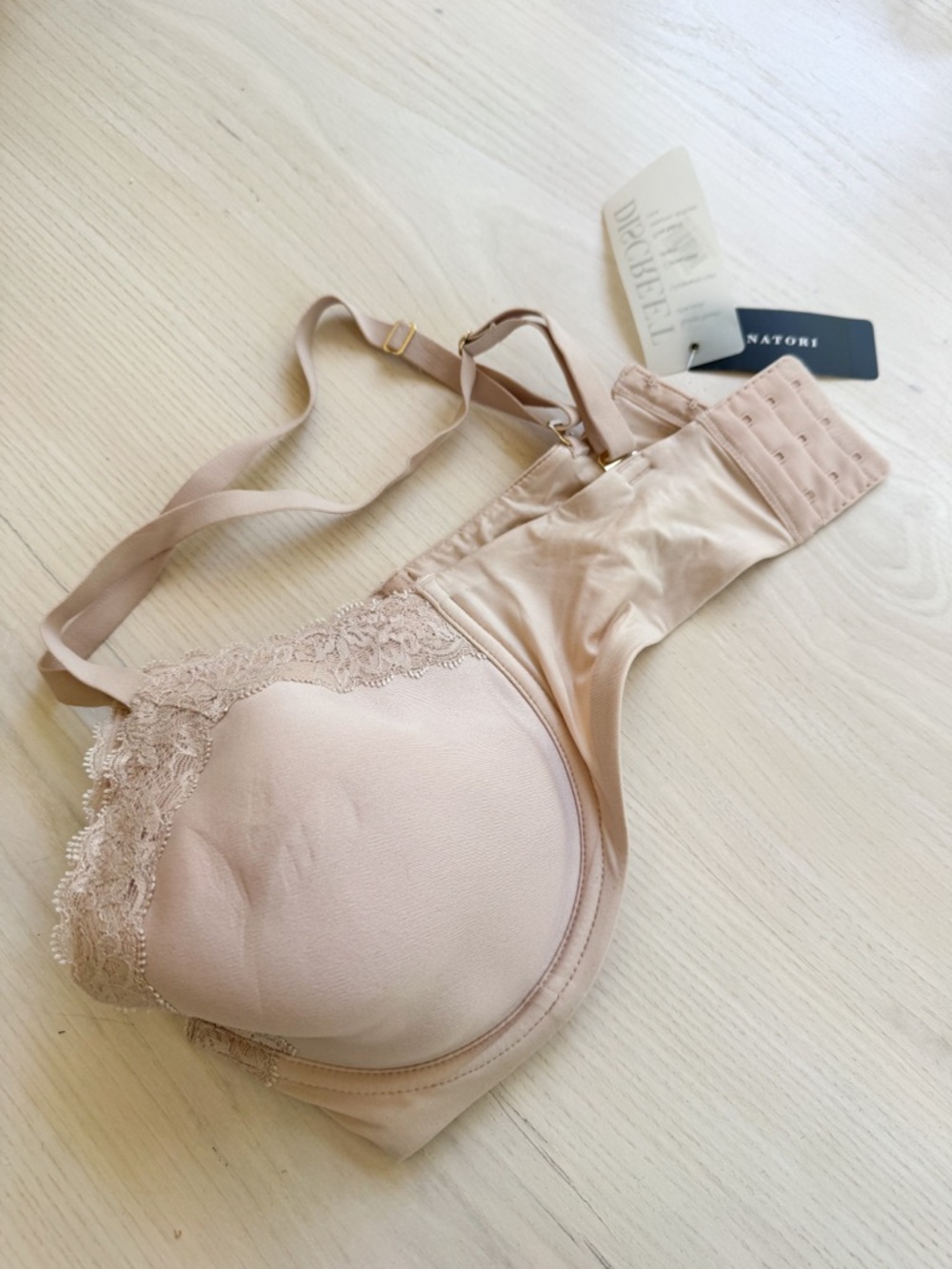 NWT Natori Nude Lace-Trim Underwire Bra - Nude